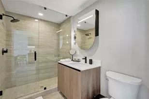 580 72nd St, Miami Beach, FL 33141 - Photo 5