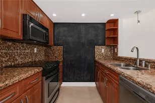 4520 SW 68th Ct Cir, Miami, FL 33155 - Photo 5