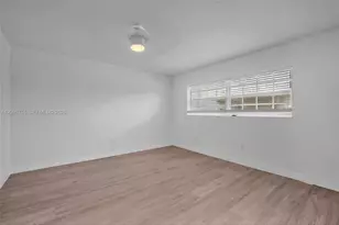 8010 Tatum Waterway Dr, Miami Beach, FL 33141 - Photo 17