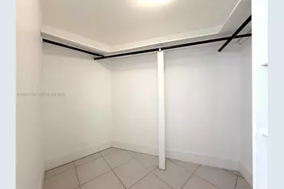 3475 N Country Club Dr #308, Aventura, FL 33180 - Photo 13