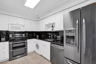 2501 S Ocean Dr #401, Hollywood, FL 33019 - Photo 17
