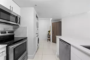 1871 NW S River Dr, Miami, FL 33125 - Photo 9