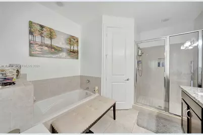 11355 SW 14th St, Pembroke Pines, FL 33025 - Photo 21