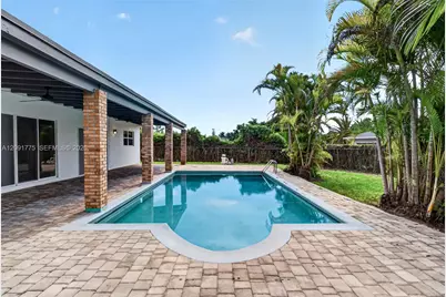 17400 SW 89th Ct, Palmetto Bay, FL 33157 - Photo 27