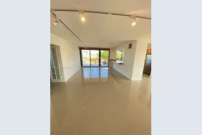 801 N Venetian Drive #202, Miami, FL 33139 - Photo 3