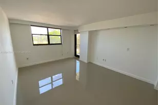 801 N Venetian Dr, Miami, FL 33139 - Photo 13