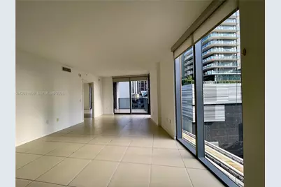 31 SE 6th St #1101, Miami, FL 33131 - Photo 9