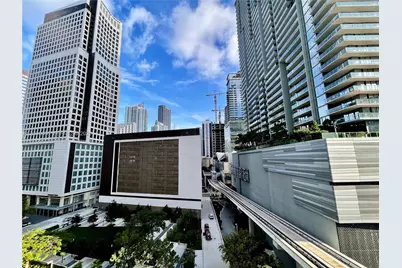 31 SE 6th St #1101, Miami, FL 33131 - Photo 21