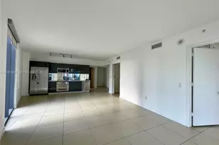 31 SE 6th St, Miami, FL 33131 - Photo 11