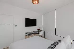 225 2nd St, Miami, FL 33132 - Photo 9