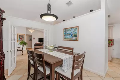 7609 Sunflower Dr, Margate, FL 33063 - Photo 11