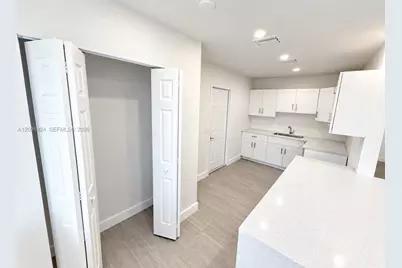 10260 SW 173rd St, Miami, FL 33157 - Photo 3