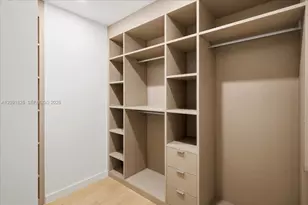 2200 Brickell Ave, Miami, FL 33129 - Photo 11