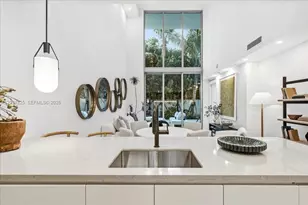 2200 Brickell Ave, Miami, FL 33129 - Photo 19