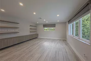20405 NE 22nd Pl, Miami, FL 33180 - Photo 9