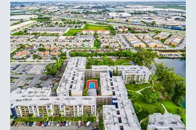 10000 NW 80th Ct #2247, Hialeah Gardens, FL 33016 - Photo 29