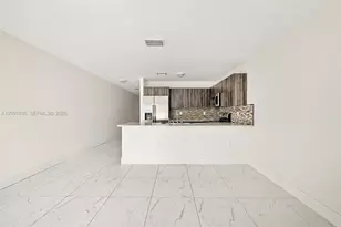 523-525 NW 106th St, Miami, FL 33150 - Photo 7