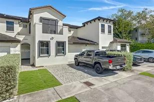 22409 SW 102nd Ave, Miami, FL 33190 - Photo 3