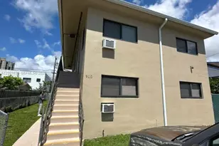 910 SW 29th Ave, Miami, FL 33135 - Photo 1