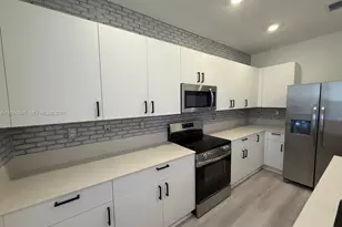 2661 SE 24th Ct, Homestead, FL 33035 - Photo 15