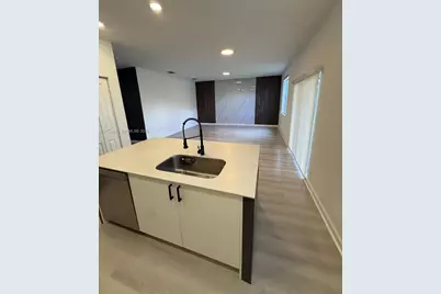2661 SE 24th Ct, Homestead, FL 33035 - Photo 13