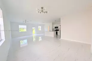 833 SE 26th Rd, Homestead, FL 33035 - Photo 5