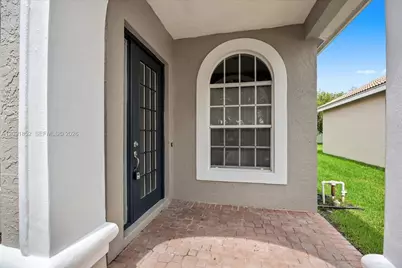 827 SW Lake Charles Cir, Port Saint Lucie, FL 34986 - Photo 5