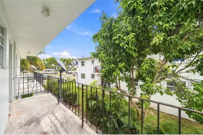 219 NW 10th Ave #APT 3, Miami, FL 33128 - Photo 17