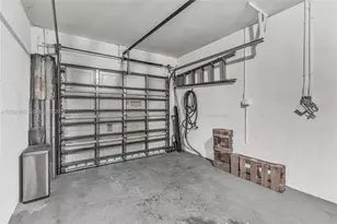 1724 SW 110th Terrace, Davie, FL 33324 - Photo 37