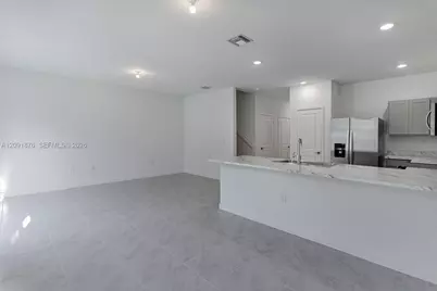 934 SE 19th St, Homestead, FL 33034 - Photo 13