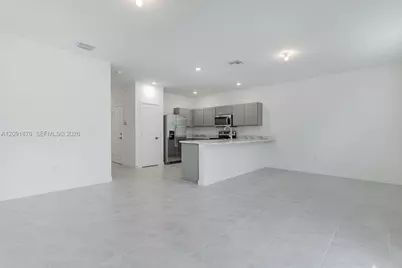 934 SE 19th St, Homestead, FL 33034 - Photo 15