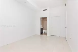 7928 East Dr, North Bay Village, FL 33141 - Photo 31