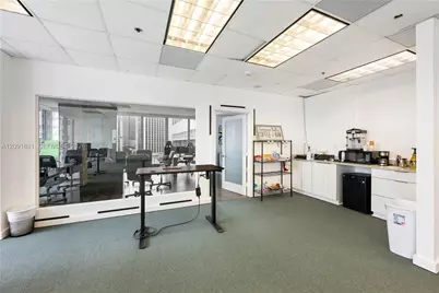 150 SE 2nd Ave #1025, Miami, FL 33131 - Photo 9