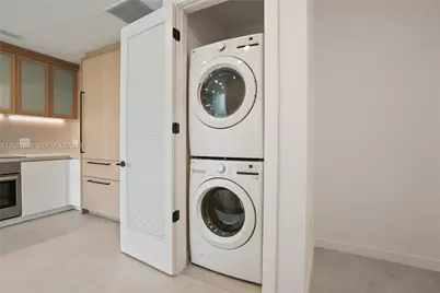 2200 Brickell Ave #PH06, Miami, FL 33129 - Photo 29