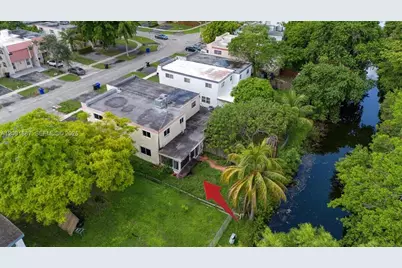 7911 SW 7th Pl, North Lauderdale, FL 33068 - Photo 69