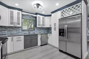 7911 SW 7th Pl, North Lauderdale, FL 33068 - Photo 19
