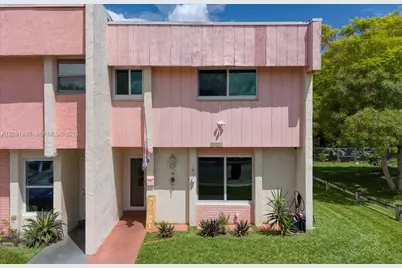 7911 SW 7th Pl, North Lauderdale, FL 33068 - Photo 5