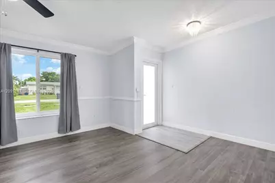 7911 SW 7th Pl, North Lauderdale, FL 33068 - Photo 11