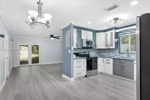 7911 SW 7th Pl, North Lauderdale, FL 33068 - Photo 17