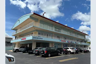 8302 NW 103rd St, Hialeah Gardens, FL 33016 - Photo 1