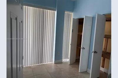 8302 NW 103rd St, Hialeah Gardens, FL 33016 - Photo 19
