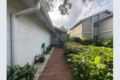 76 Ivy Rd, Hollywood, FL 33021 - Photo 57