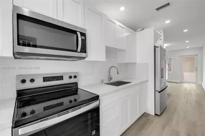 3451 SW 11th St #3 AKA unit 7B, Miami, FL 33135 - Photo 3