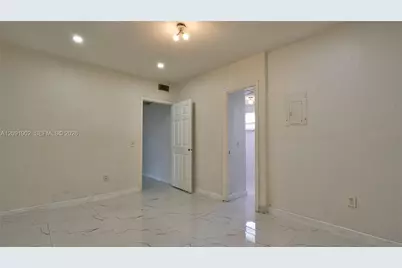 4250 SW 39th St, West Park, FL 33023 - Photo 25