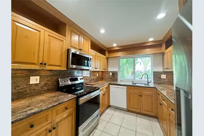76 Ivy Rd #76, Hollywood, FL 33021 - Photo 11