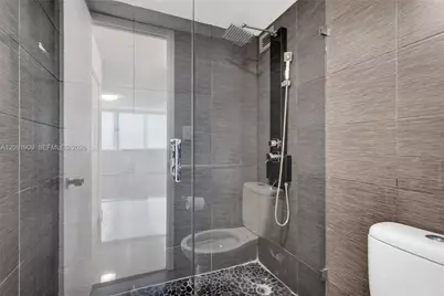 7135 Collins Ave #805, Miami Beach, FL 33141 - Photo 27