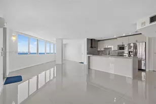 7135 Collins Ave, Miami Beach, FL 33141 - Photo 9