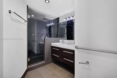 7135 Collins Ave #805, Miami Beach, FL 33141 - Photo 25