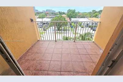 2441 SW 31st Ave #207, Miami, FL 33145 - Photo 5