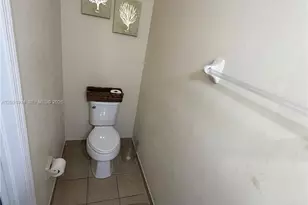 3515 W 89th Pl, Hialeah, FL 33018 - Photo 13